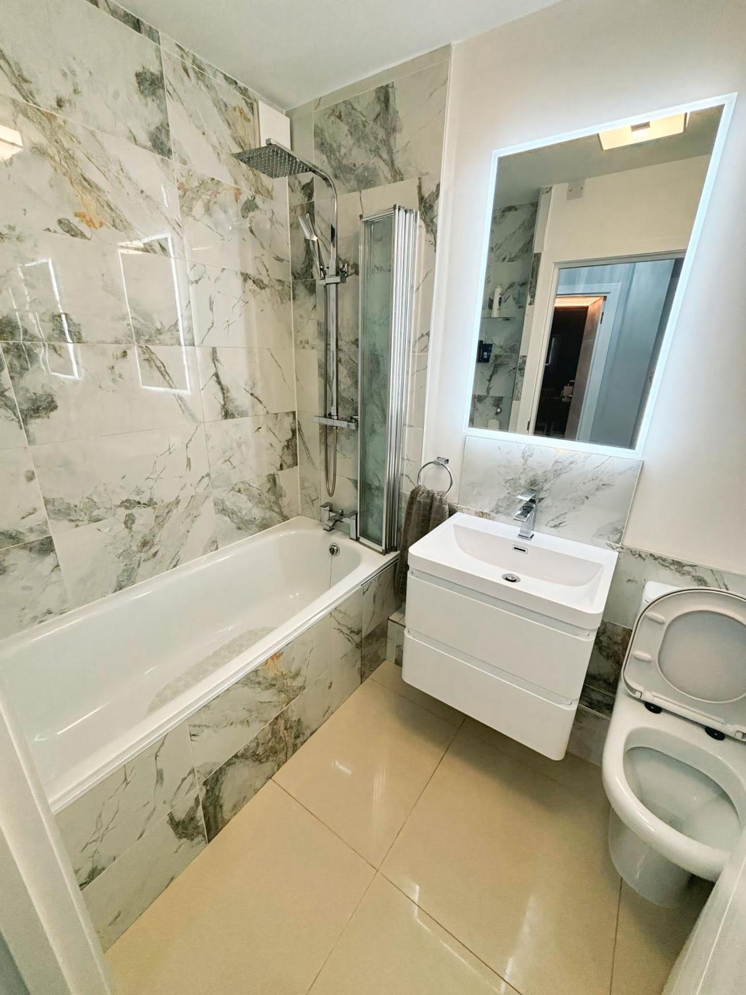Double Bedroom In Clapham London Exterior photo